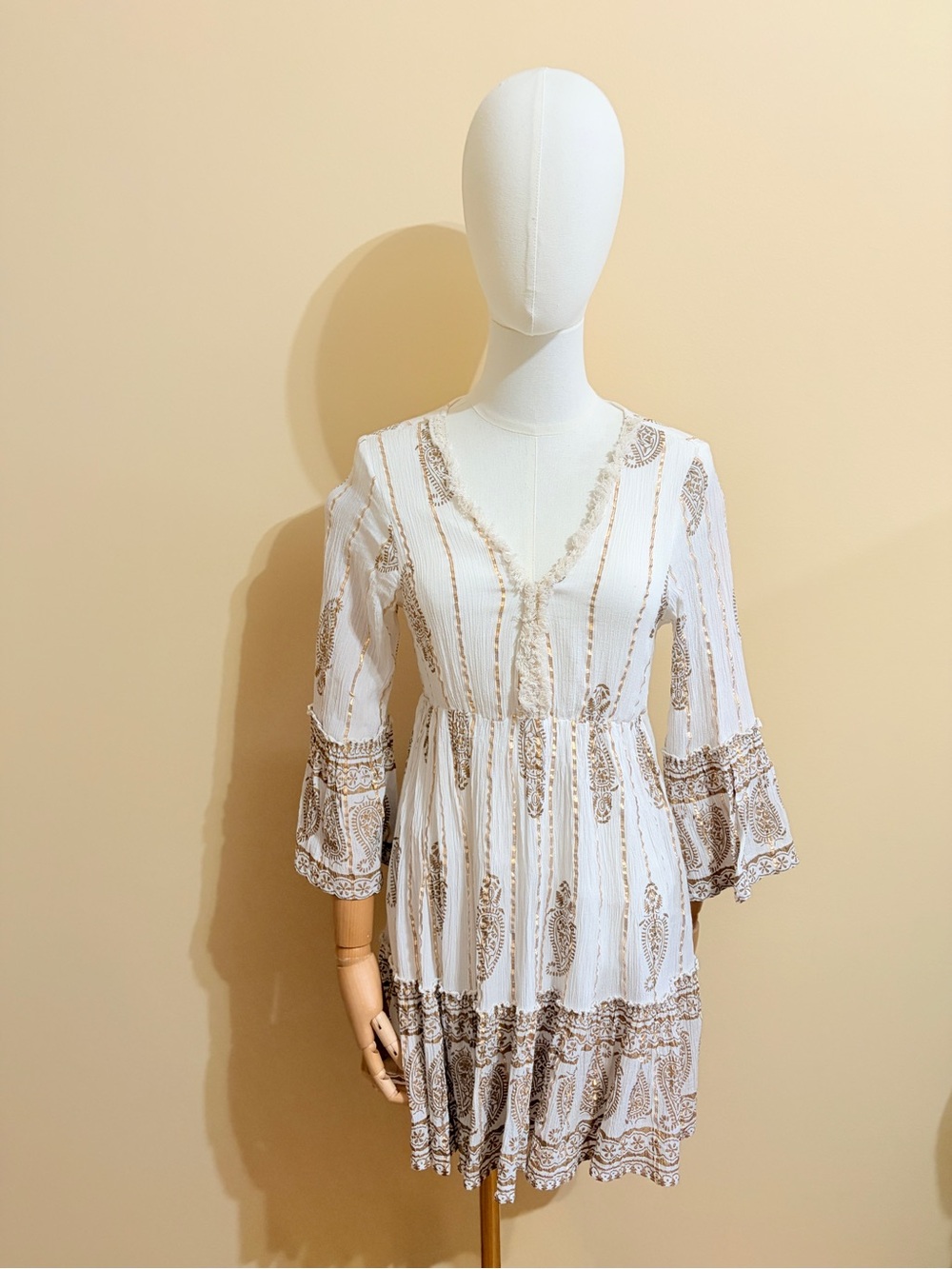Apricot Boho‎ Paisley Shimmer Mini Dress Cream Gold Metallic Bell Sleeve Size S